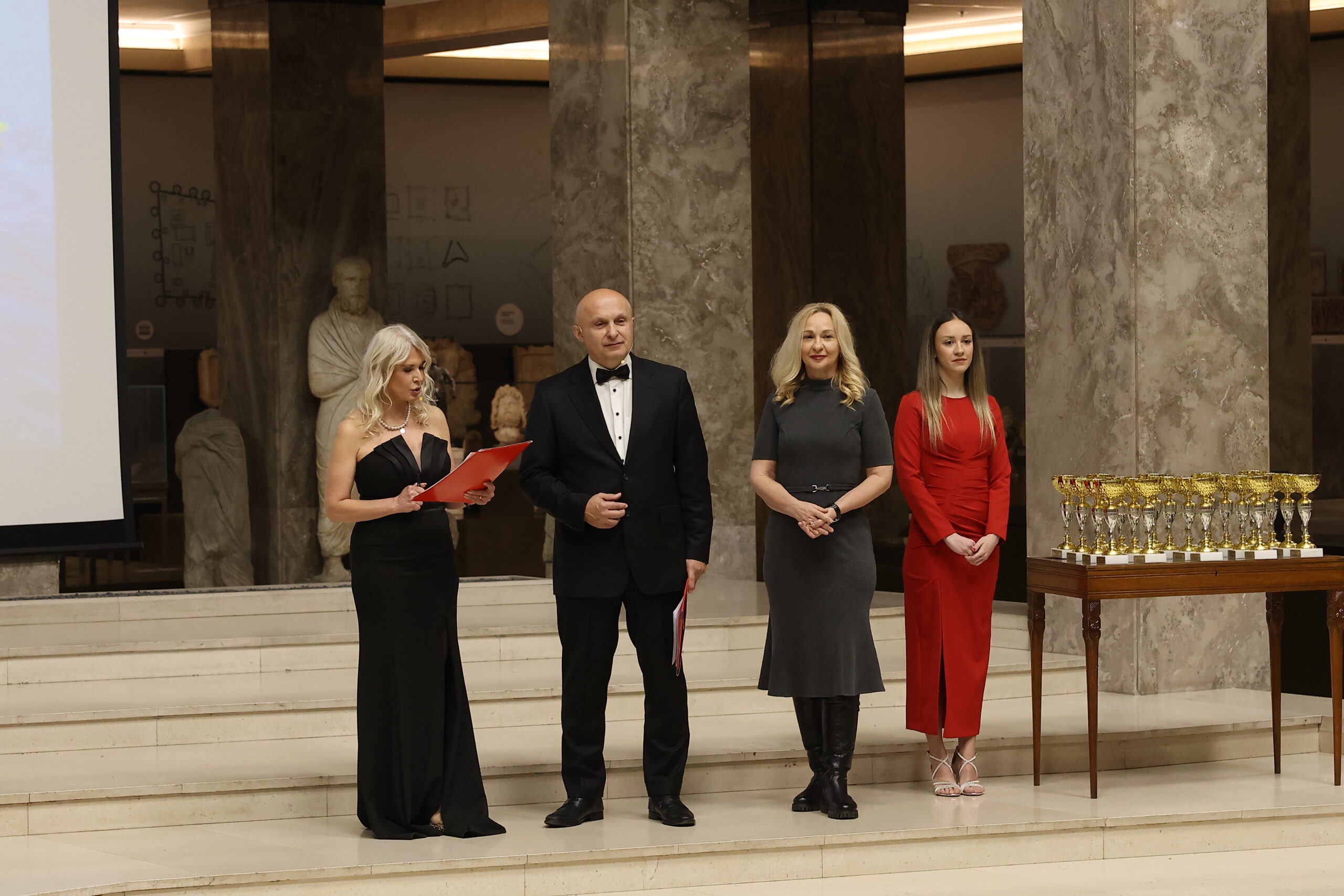 Svečana dodela nagrada Lideri u turizmu 2025, održana u Atrijumu Narodnog muzeja u Beogradu. Organizator: Putovanja i turizam - First media group